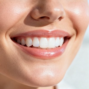 Dental Implants & Ceramic Veneers